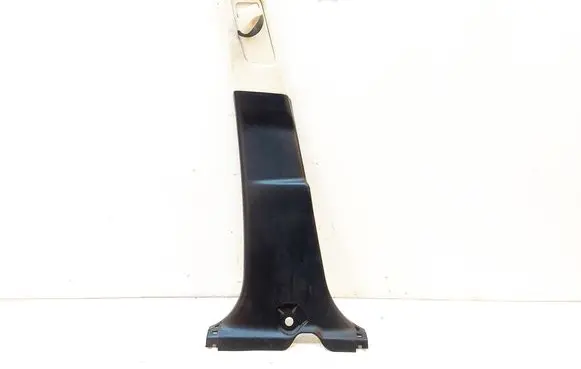 (B) pillar trim (bottom)