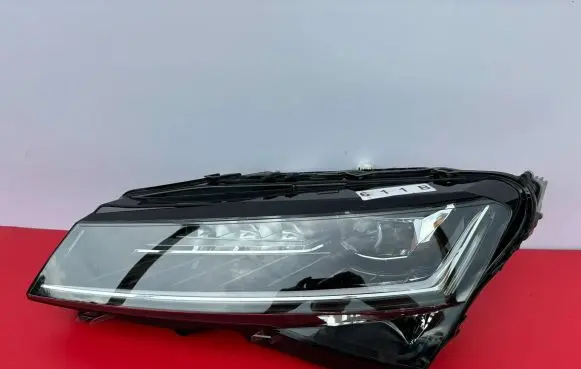 Skoda Superb B8 (3V) Headlight/headlamp 3V1941015D