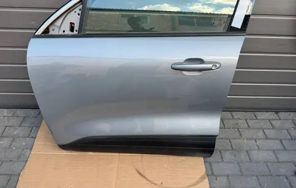 Ford Kuga III Front door