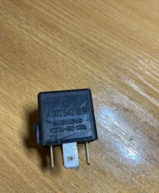 Mercedes-Benz SL R129 Other relay A0025421319 C1444