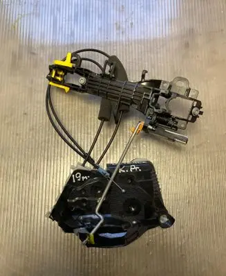Subaru Outback (BS) Front door lock A047027 M11LAS T8311240