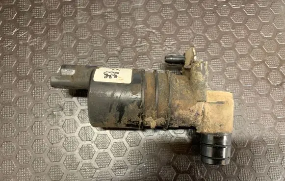 Peugeot 407 Windscreen/windshield washer pump 9643447780 008024