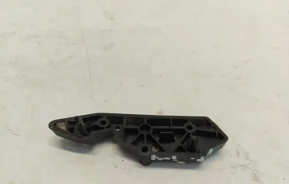 BMW 4 G22 G23 G24 G26 Fender mounting bracket 8738614