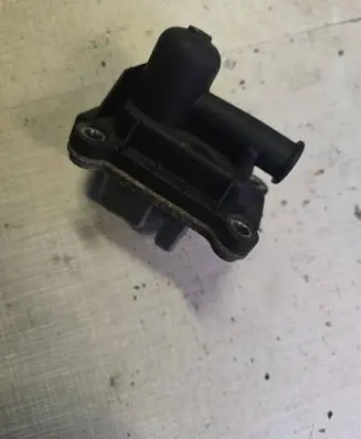 Mercedes-Benz ML W163 Fuel filter heater A6110700079