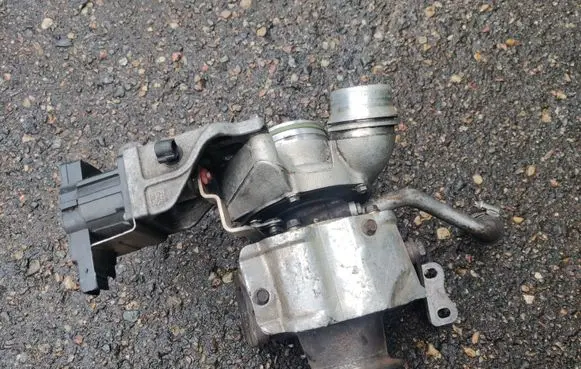 BMW 3 E90 E91 Turbo 4913505890