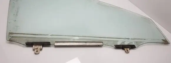 Toyota Corolla E120 E130 Front door window glass four-door