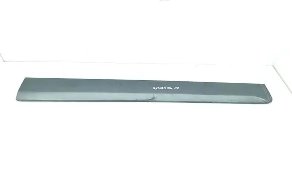 Opel Antara Front door trim (molding) 96660214