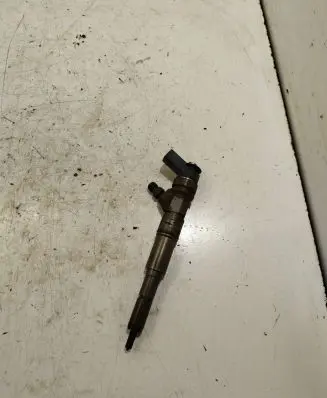 BMW 1 E81 E87 Fuel injector 0445110209