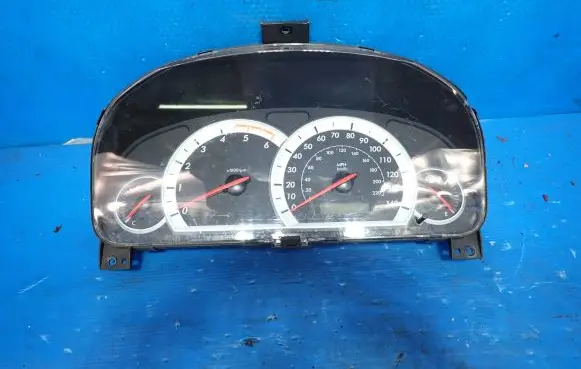 Chevrolet Captiva Speedometer (instrument cluster) 96858447