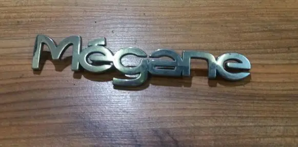 Renault Megane I Manufacturer badge logo/emblem 