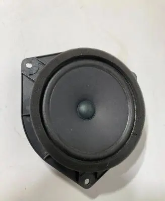 Land Rover Range Rover Evoque L551 Front door high frequency speaker 15200