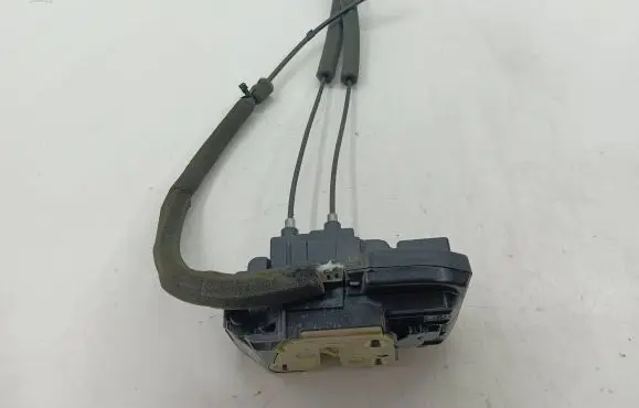 Infiniti FX Rear door lock