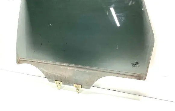Nissan Qashqai+2 Rear door window glass 43R006723