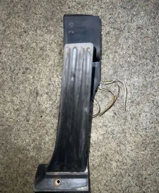 BMW 7 E65 E66 Accelerator throttle pedal 35406766930