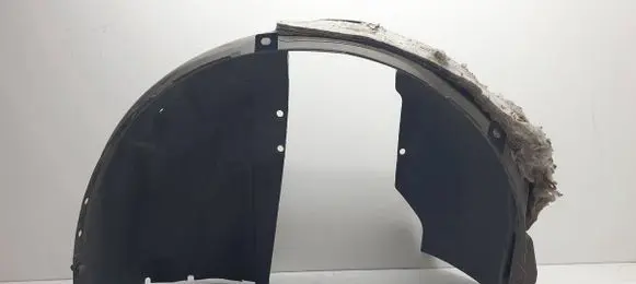 Ford Kuga II Front arch 