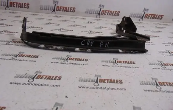 Honda CR-V Front bumper mounting bracket