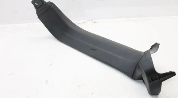 Audi Q7 4M Tailgate trim 4M0867608D