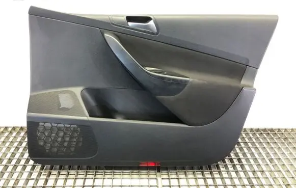 Volkswagen PASSAT B6 Front door card panel trim