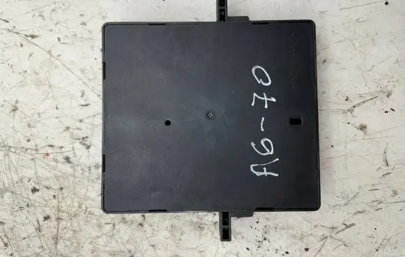 Audi A6 S6 C6 4F Comfort/convenience module 4F0907279B F005V00620
