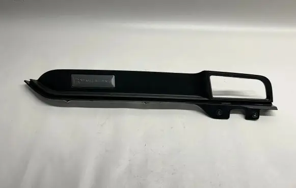 Ford Mustang VI Dashboard glove box trim FR3B63044B88