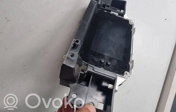 Ford Focus Screen/display/small screen AM5T18B955BF