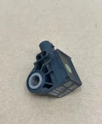 Audi A3 S3 8V Airbag deployment crash/impact sensor 5Q0959651 00711