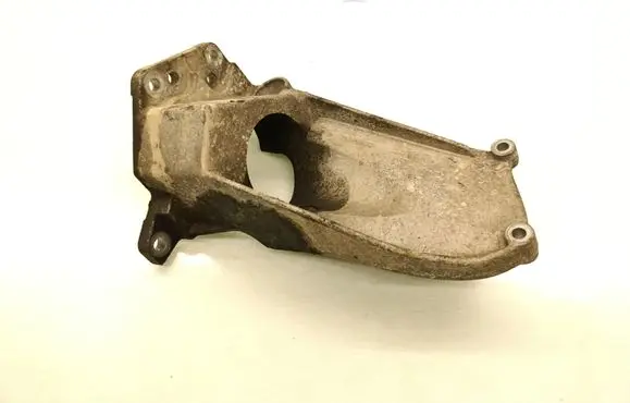 Volvo S60 Gearbox mounting bracket 31370633