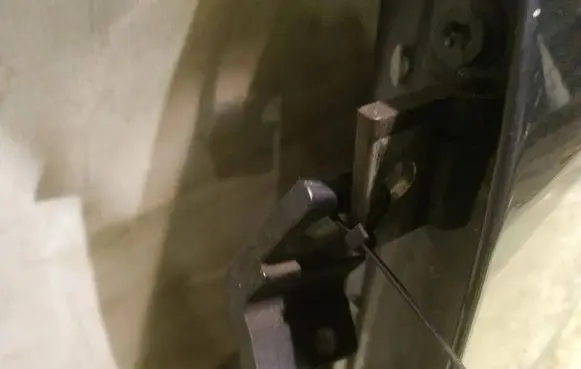 Audi A2 Front door upper hinge 