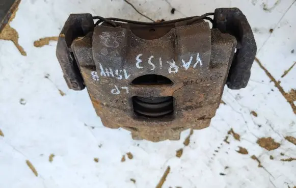 Toyota Yaris Front brake caliper