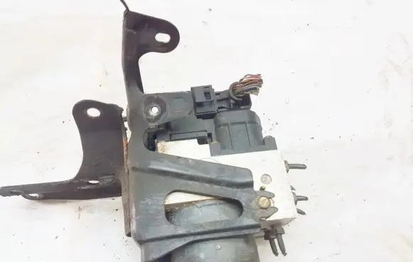 Nissan Almera N16 ABS Pump 476605m301 0265216733