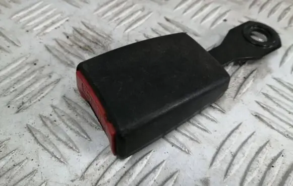 Citroen C2 Rear seatbelt buckle