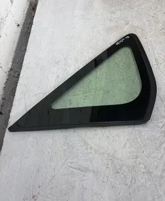 Toyota Prius (XW20) Rear side window