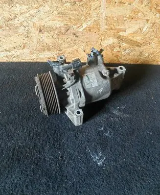 Nissan Qashqai Air conditioning (A/C) compressor (pump) 926001KA1B