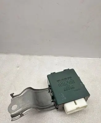 Lexus IS 220D-250-350 Door control unit/module 8597053030 0515004060