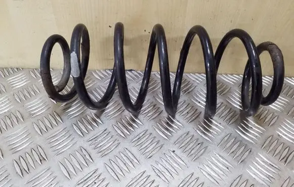 Toyota Yaris Rear coil spring
