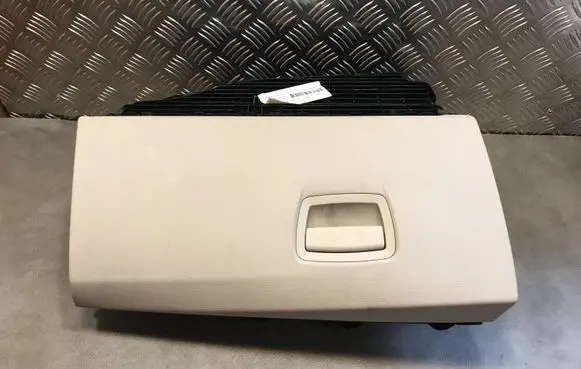 BMW 5 F10 F11 Glove box 9173907