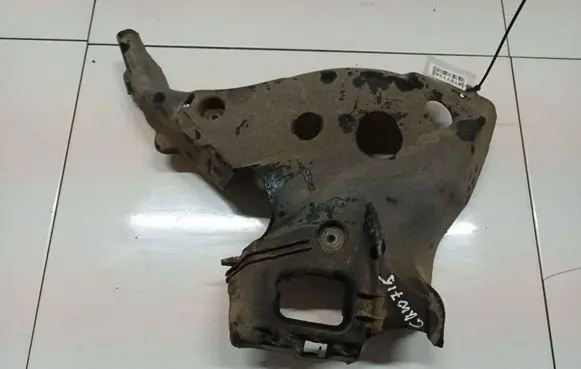 Audi A6 S6 C6 4F Engine splash shield/under tray 4F0505415C