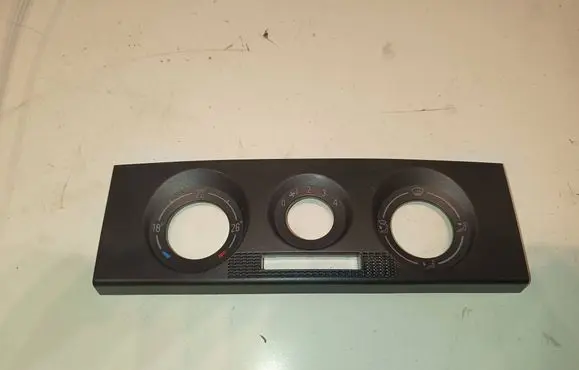 Skoda Fabia Mk1 (6Y) Climate control/heater control trim 6Y0820075 BG67882