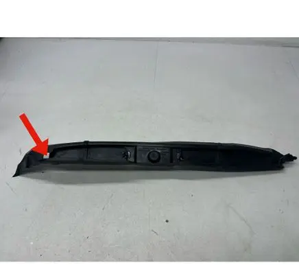 Volkswagen Polo V 6R Fender end trim 6R0821111B