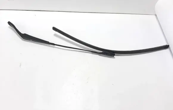 Volvo XC60 Windshield/front glass wiper blade 30753530