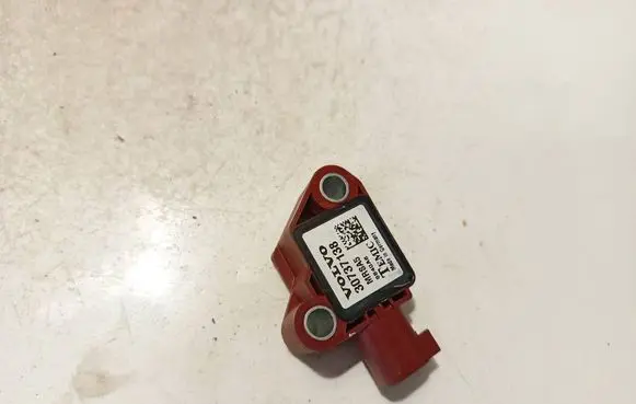Volvo V50 Airbag deployment crash/impact sensor 30737138