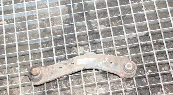 KIA Sportage Rear upper control arm/wishbone 551002Y100