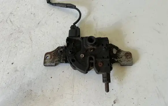 Ford Mondeo Mk III Engine bonnet/hood lock/catch 1S7A16700 16700AA02030