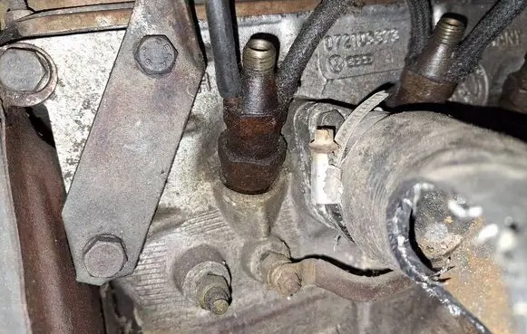 Volkswagen I LT Fuel injector