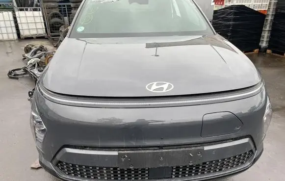 Hyundai Kona II Front piece kit 