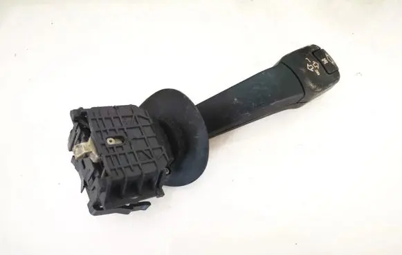 BMW 5 E39 Indicator stalk 8352172