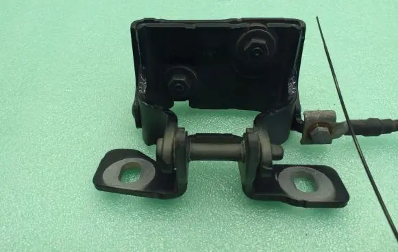 BMW 1 F20 F21 Tailgate/trunk/boot hinge 7239875 723987509