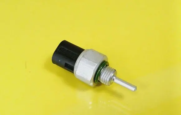 Mercedes-Benz S W220 Air conditioning (A/C) pressure sensor 2108300072