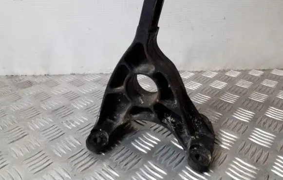 Jeep Cherokee III KJ Engine mounting bracket