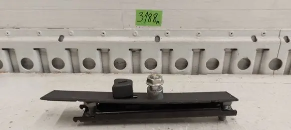 Iveco Daily 4th gen Seat belt adjustment rail 347000001 500337387